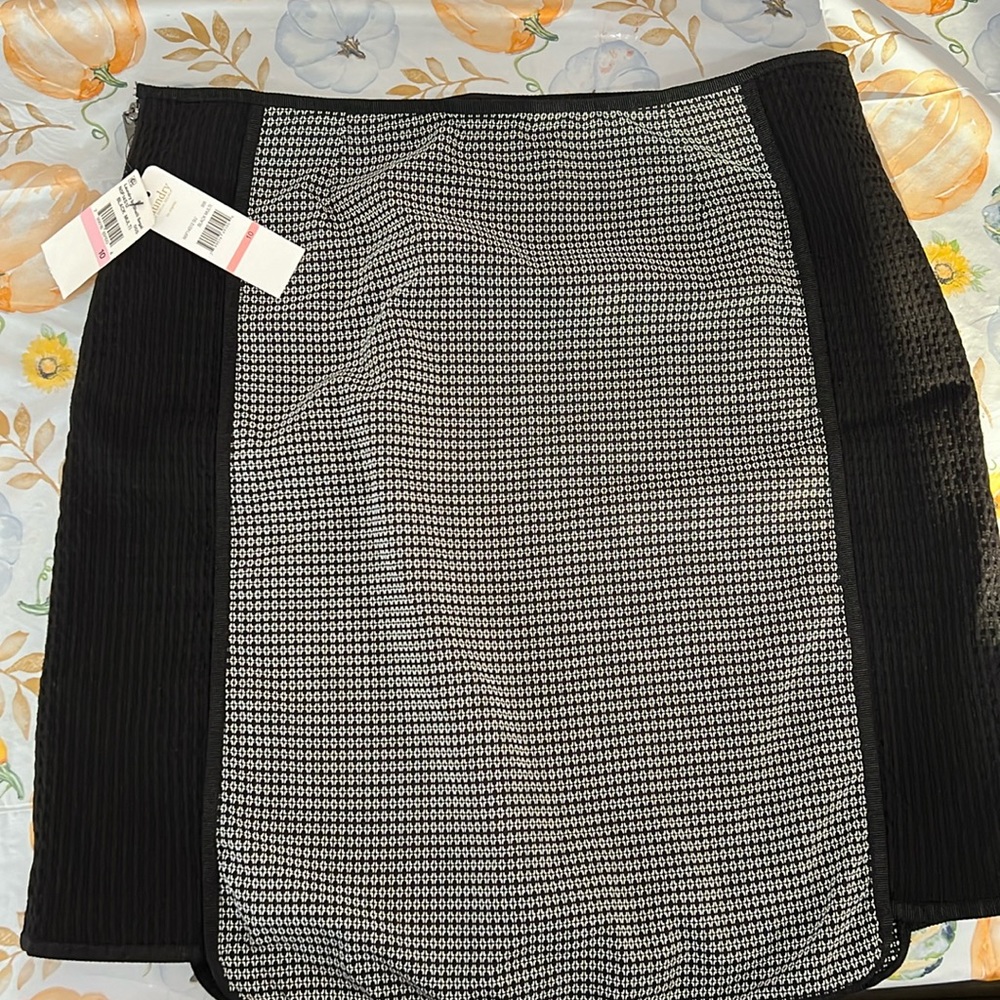 Brand new skirt